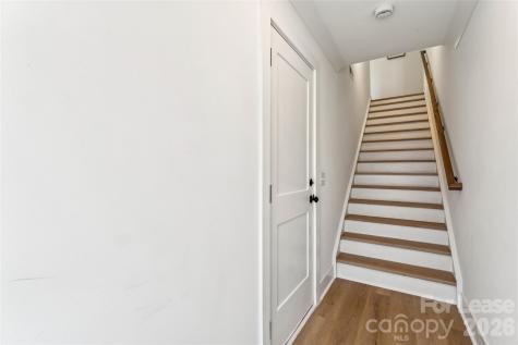 5015 Grayton Alley Charlotte NC 28206