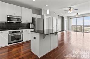 333 W Trade Street Charlotte NC 28202