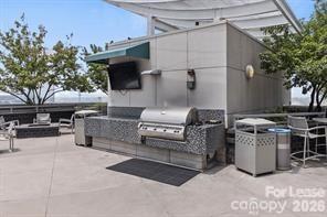 333 W Trade Street Charlotte NC 28202