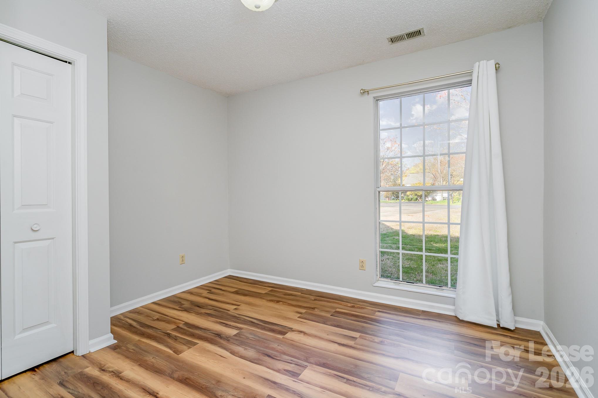 11100 Deerpath Court Charlotte NC 28262