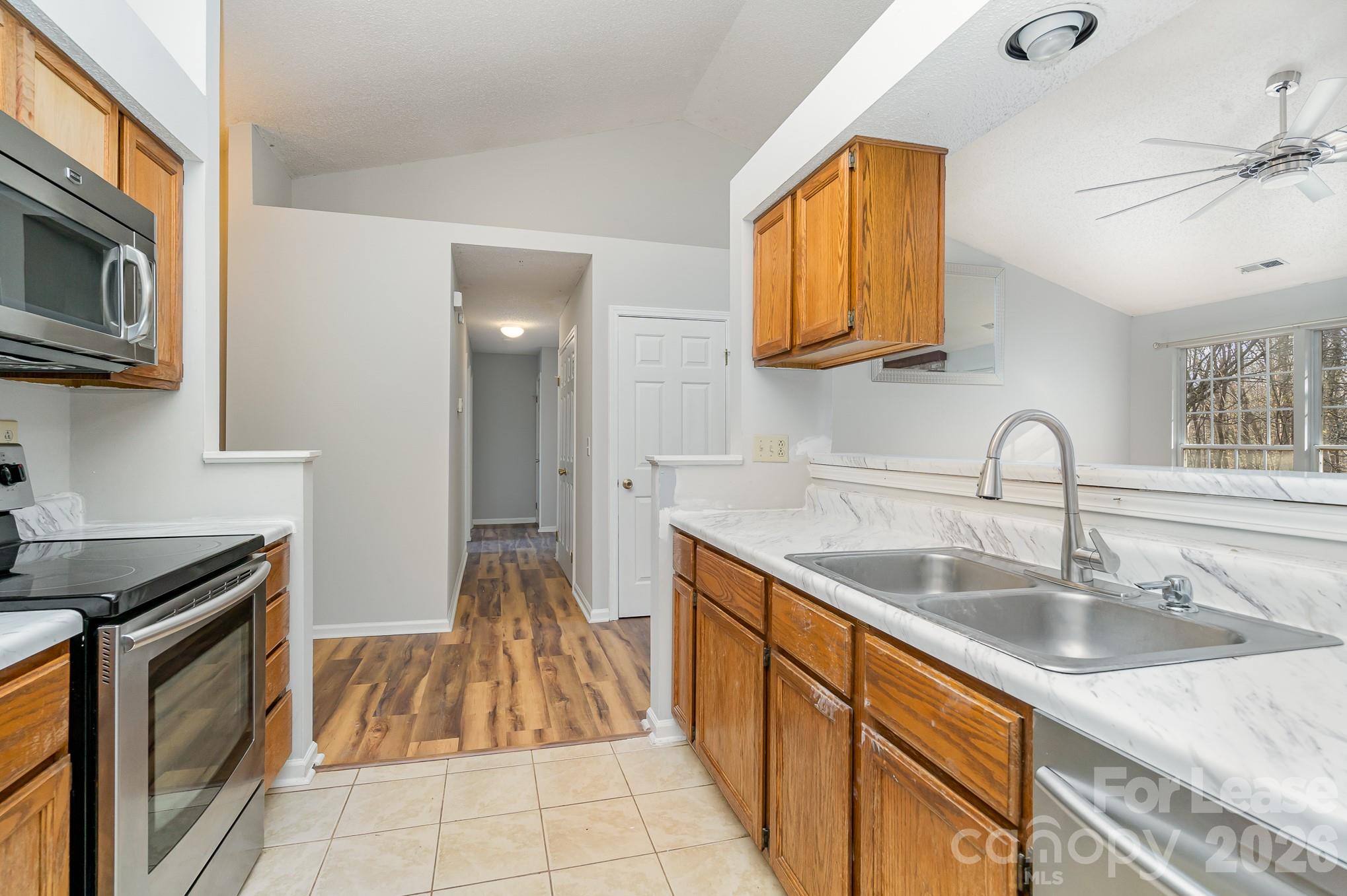 11100 Deerpath Court Charlotte NC 28262