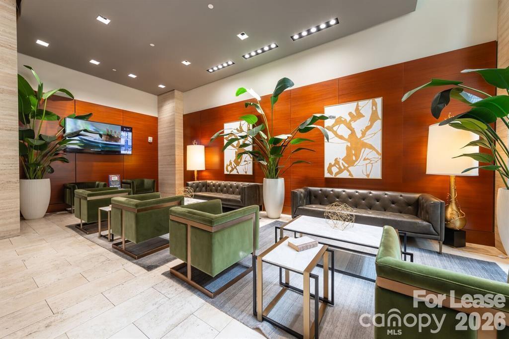 215 N Pine Street Charlotte NC 28202