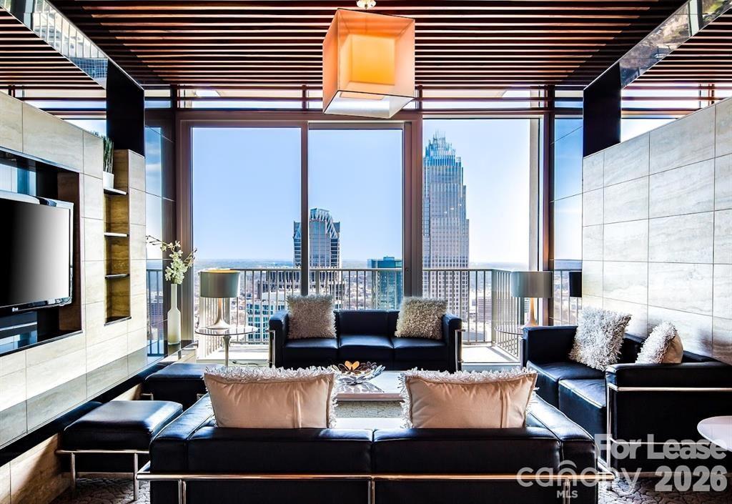215 N Pine Street Charlotte NC 28202