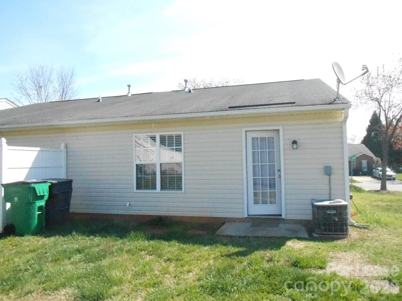 5325 Harris Cove Drive Charlotte NC 28269