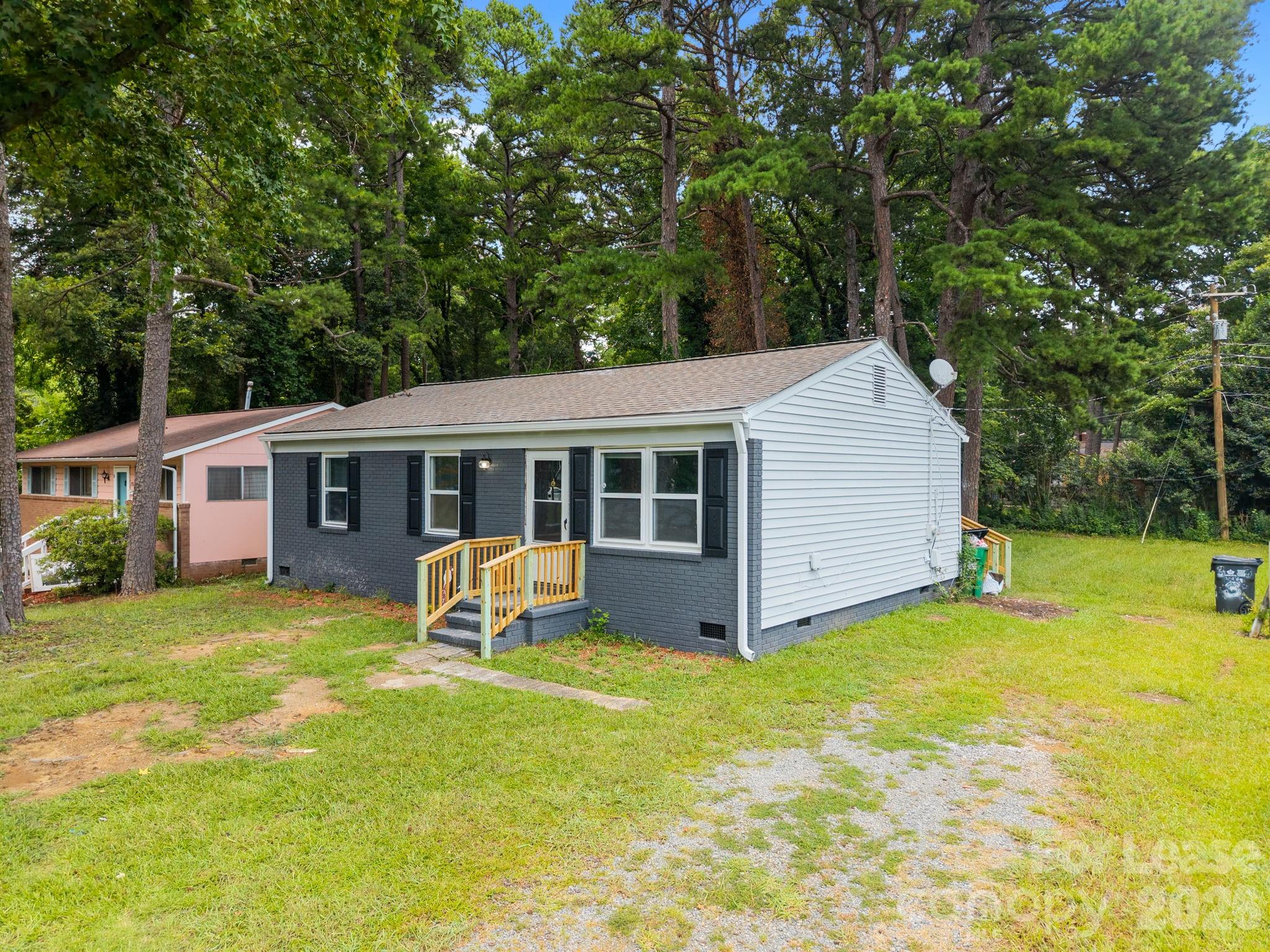 2715 Sonora Lane Charlotte NC 28208