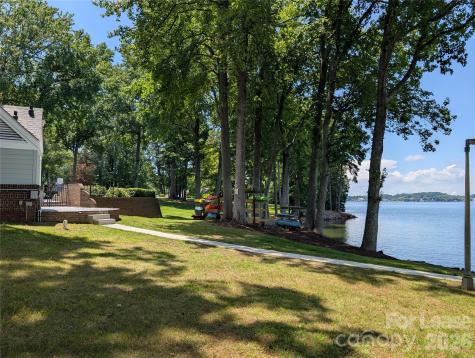 350 Northwest Drive Davidson NC 28036