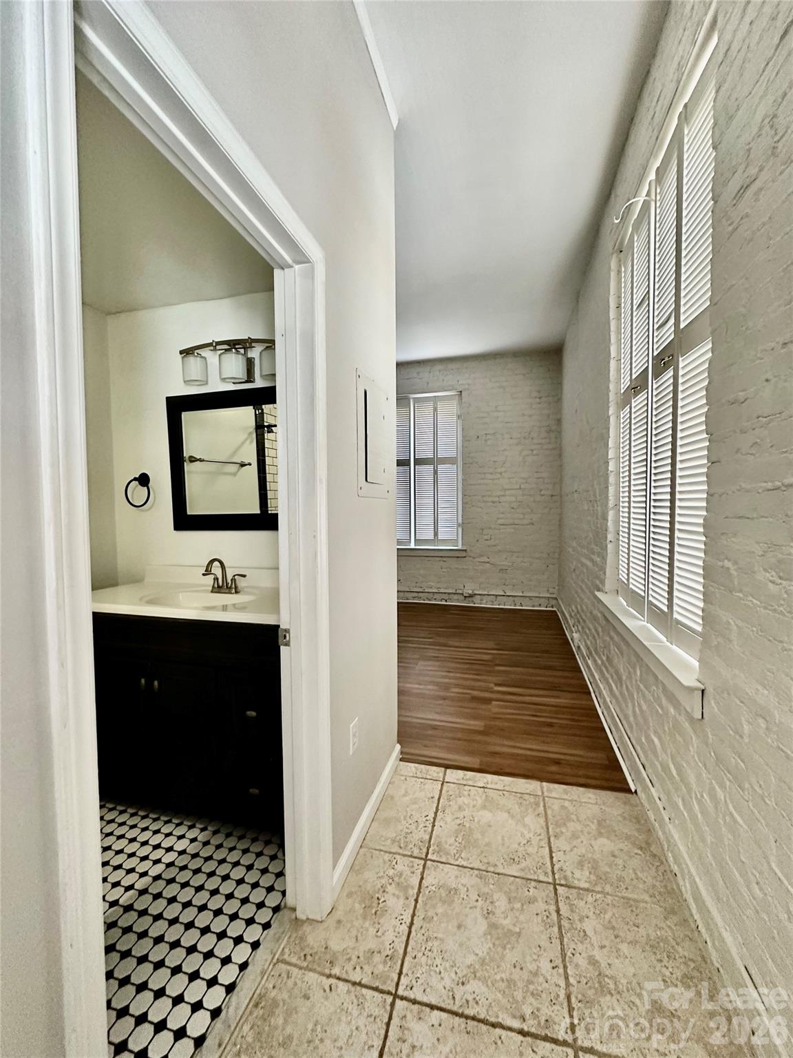 229 N Poplar Street Charlotte NC 28202
