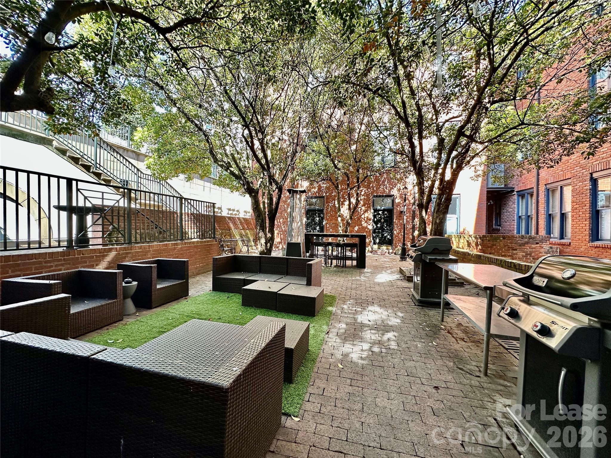 229 N Poplar Street Charlotte NC 28202