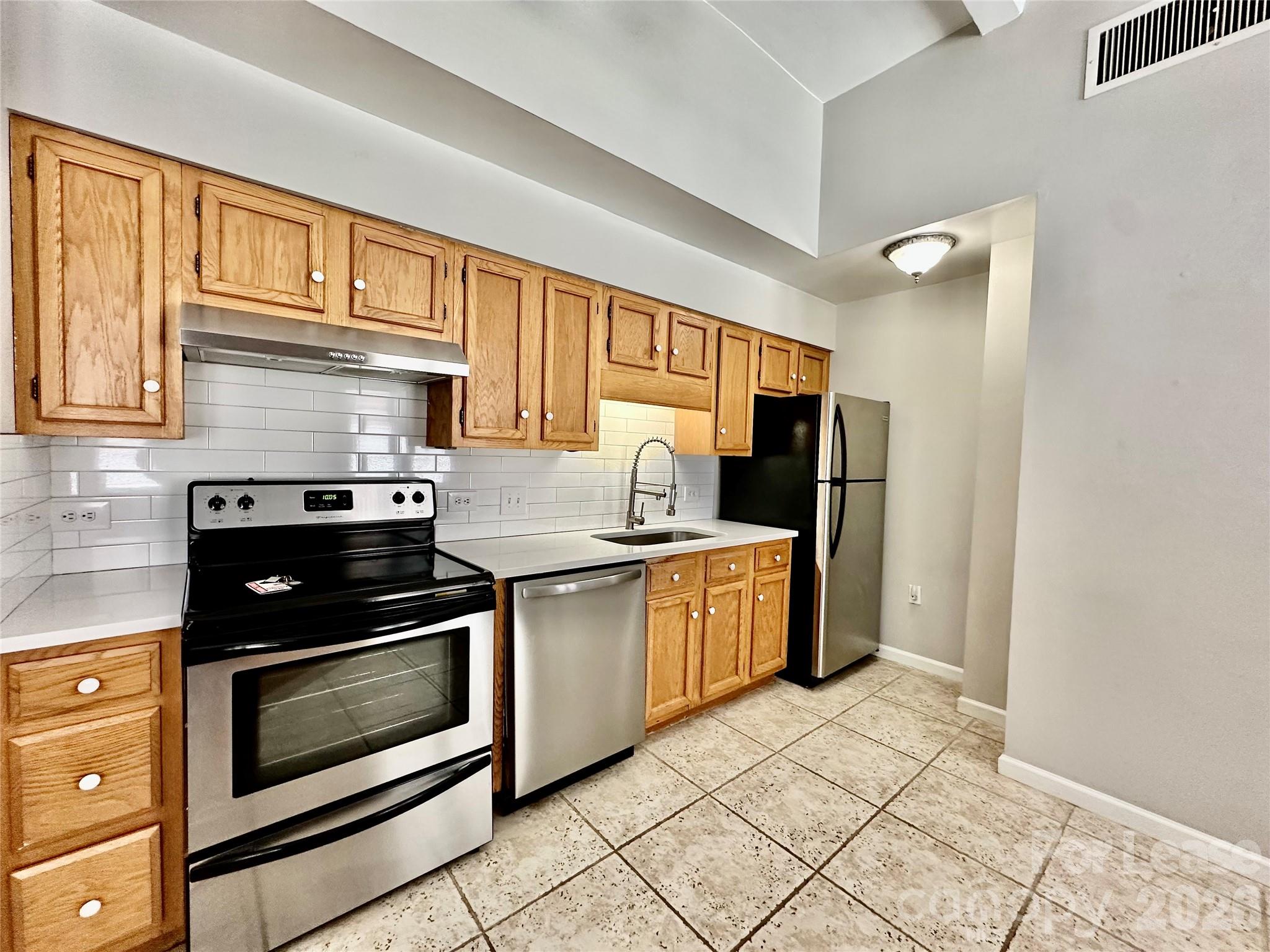 229 N Poplar Street Charlotte NC 28202