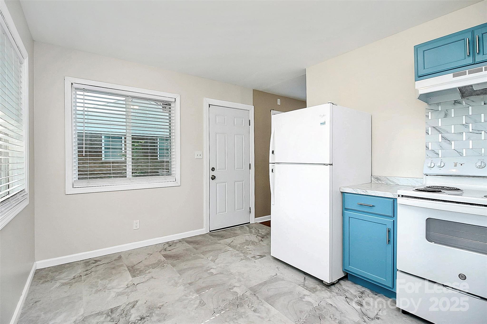2244 English Drive Charlotte NC 28216