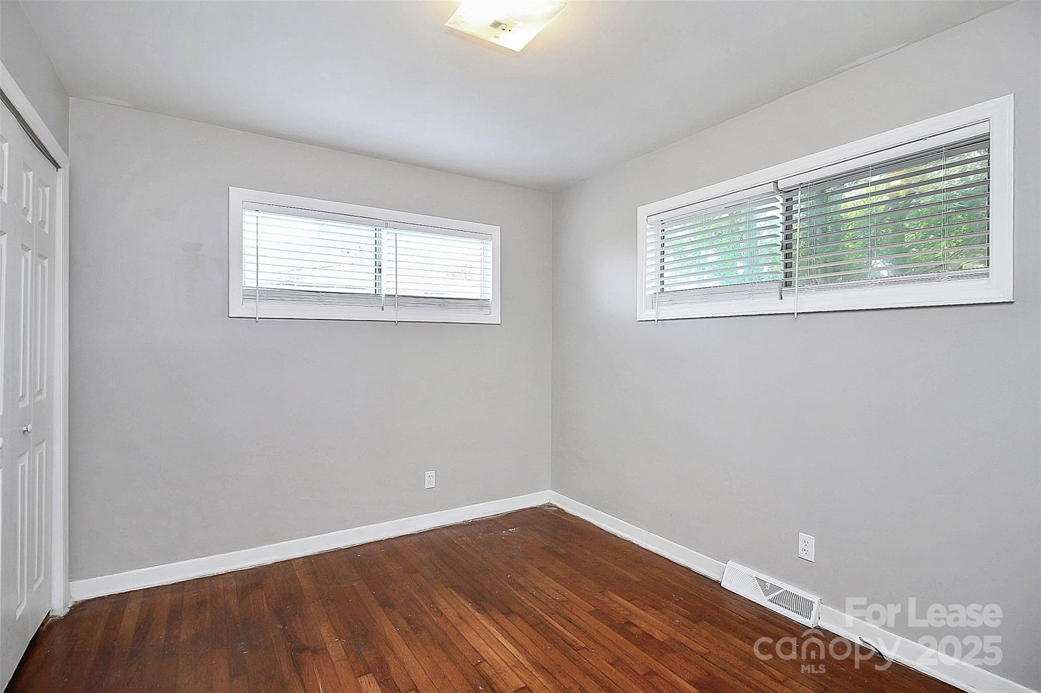 2244 English Drive Charlotte NC 28216