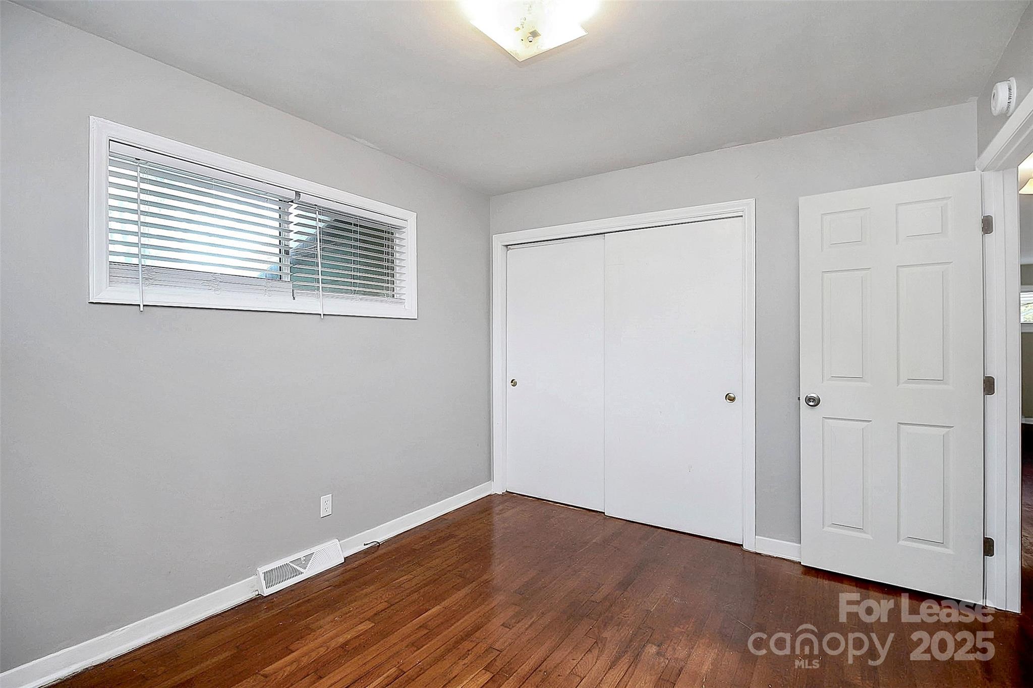 2244 English Drive Charlotte NC 28216