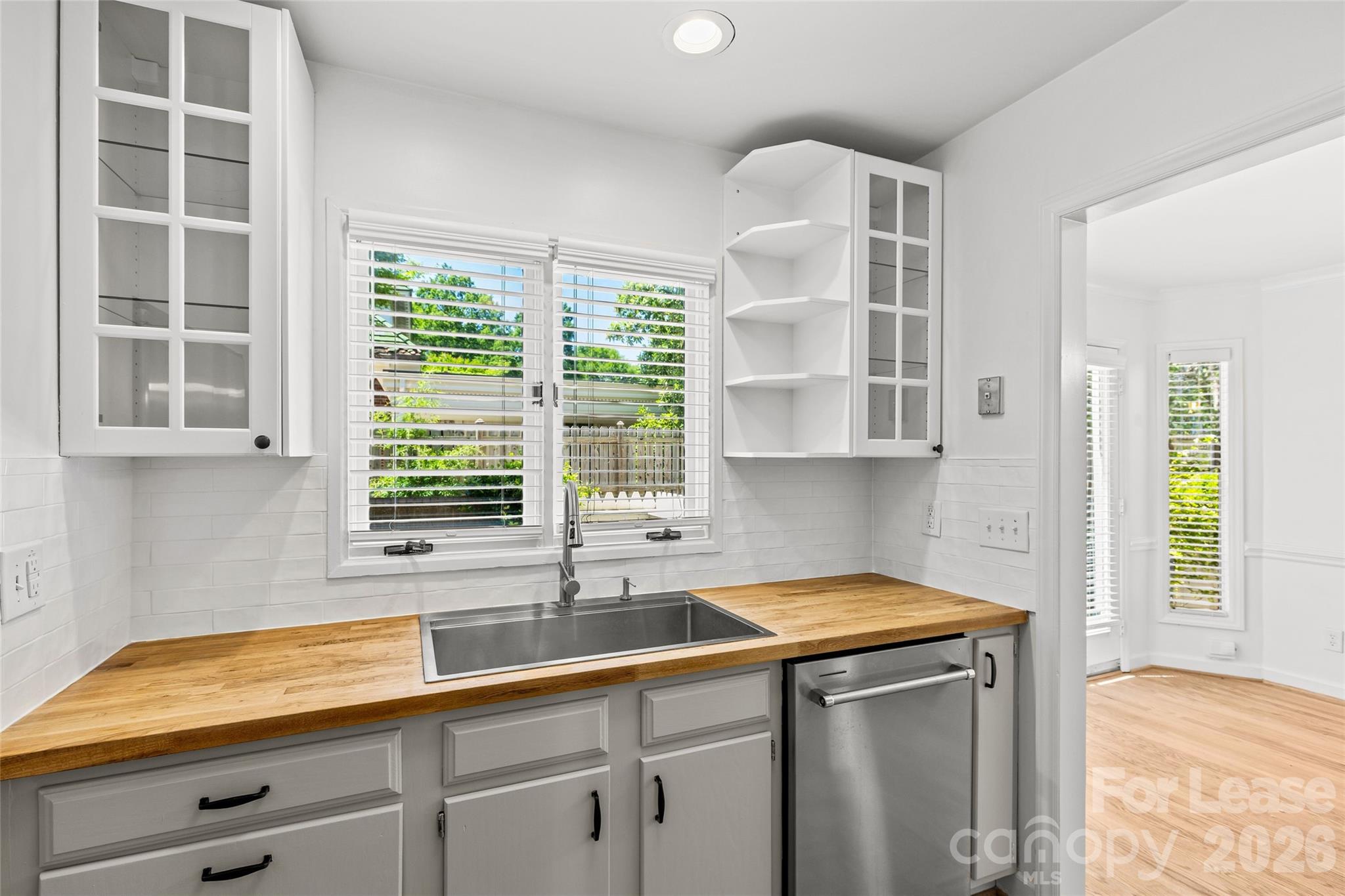 2330 Roswell Avenue Charlotte NC 28207