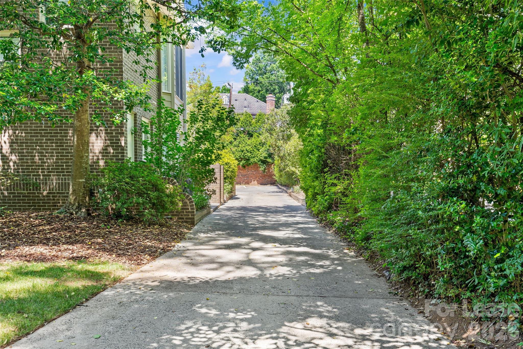 2330 Roswell Avenue Charlotte NC 28207