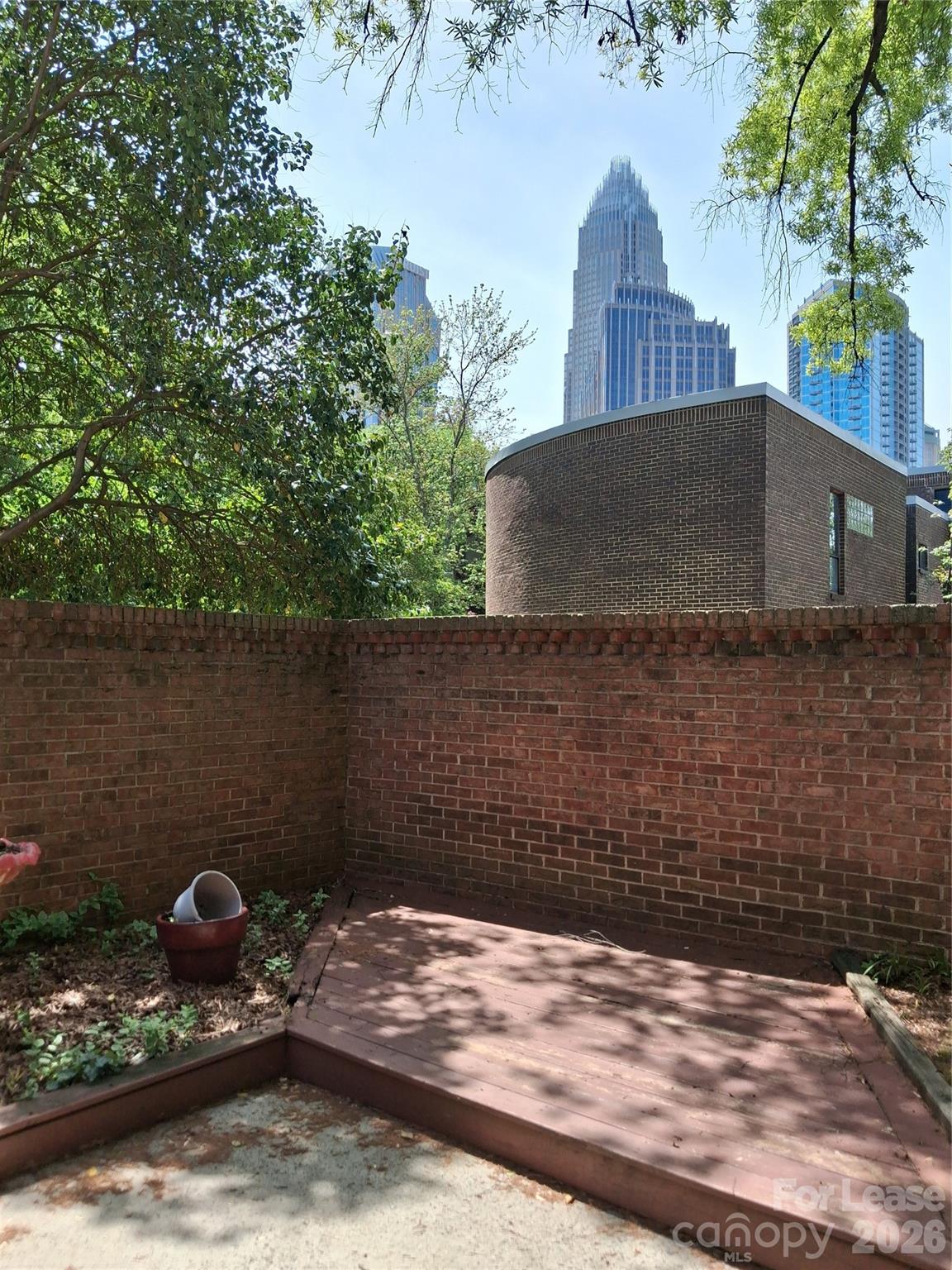 500 N Poplar Street Charlotte NC 28202