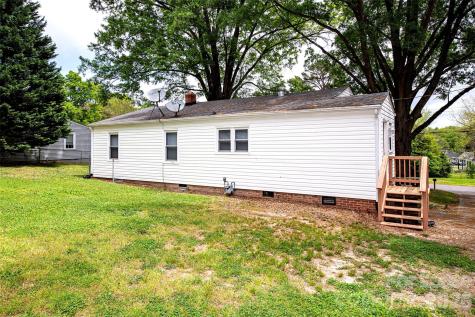 2711 Springbrook Circle Gastonia NC 28052