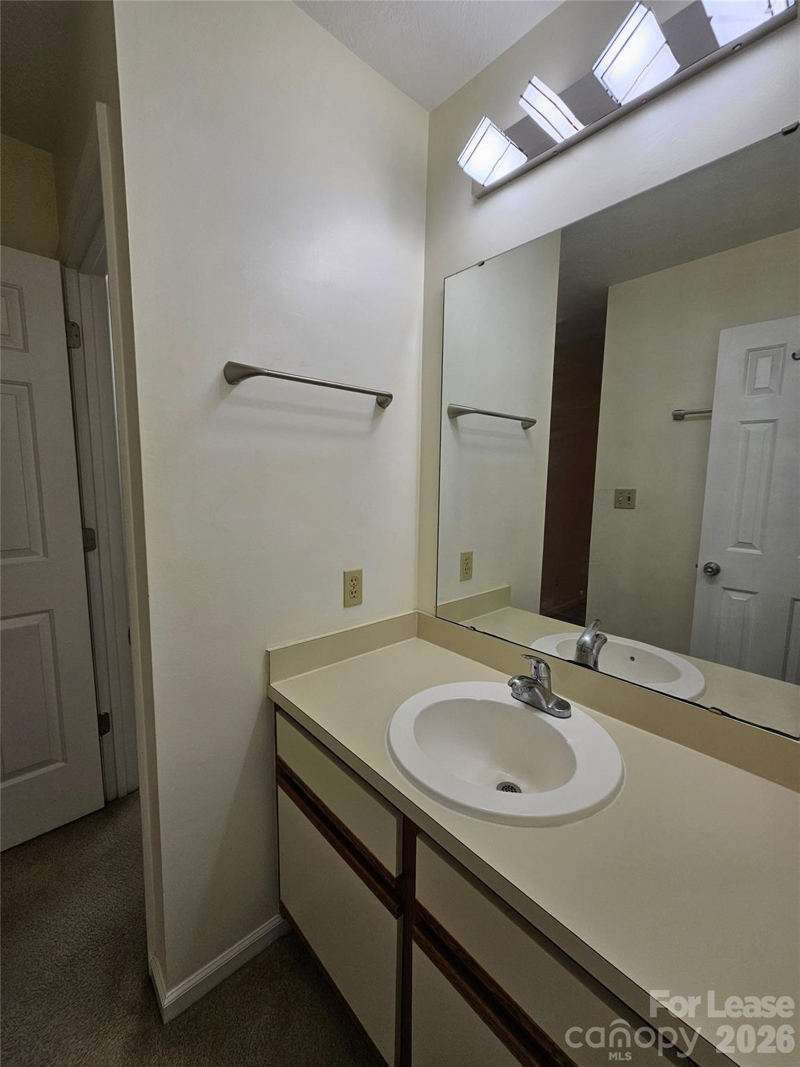 802 Selwyn Oaks Court Charlotte NC 28209