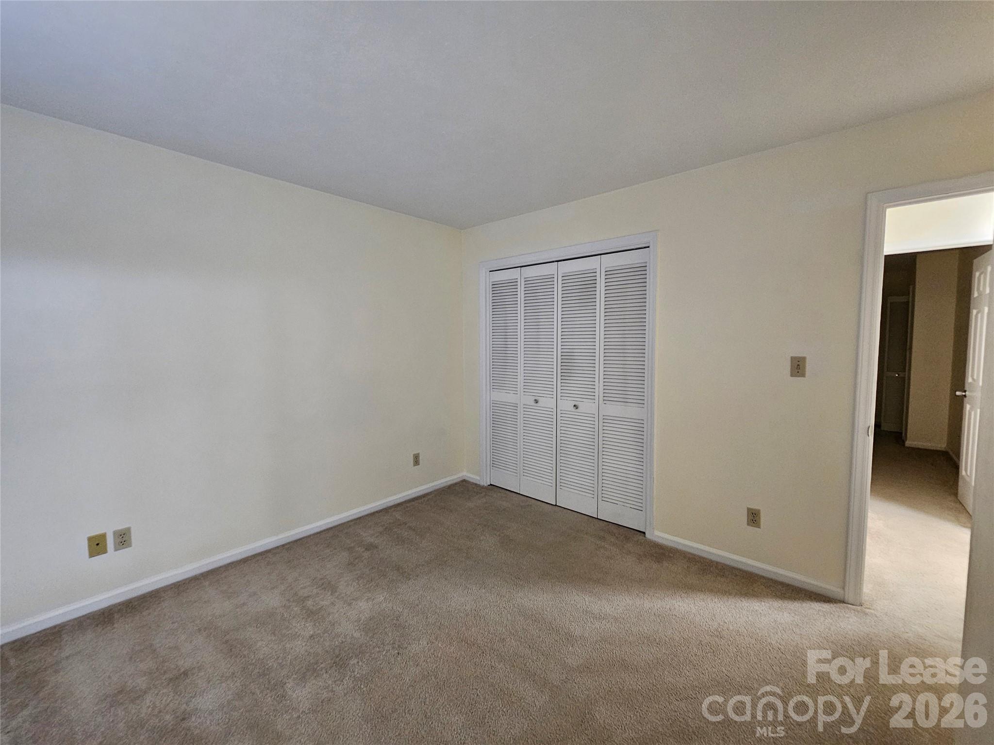 802 Selwyn Oaks Court Charlotte NC 28209