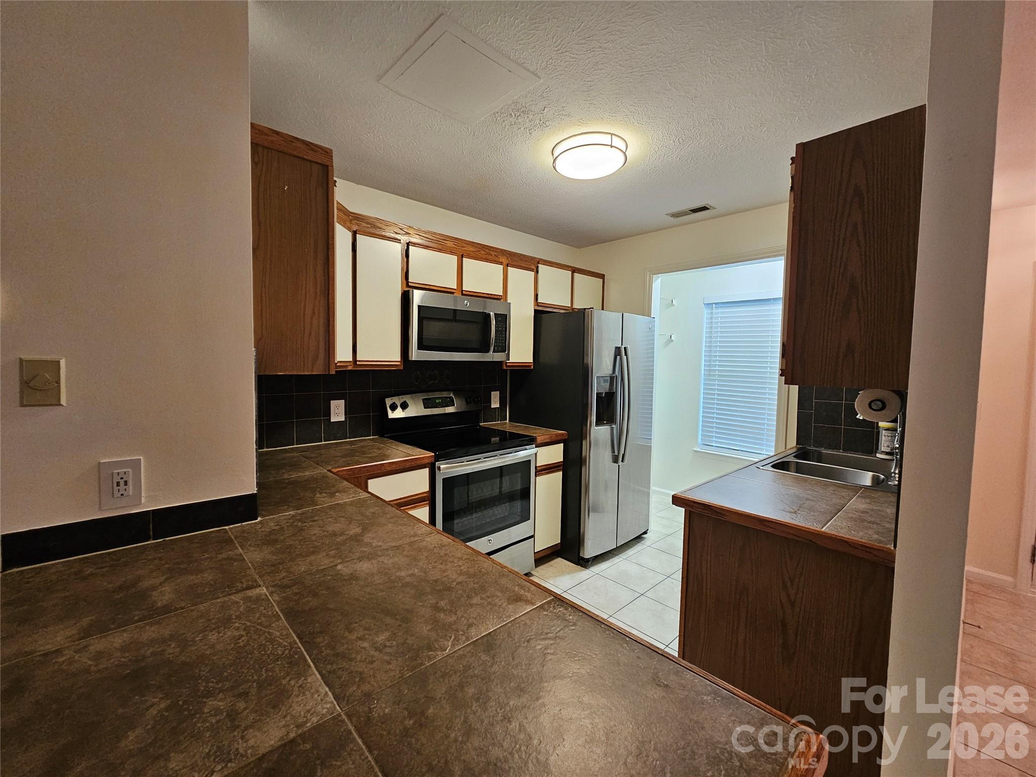 802 Selwyn Oaks Court Charlotte NC 28209