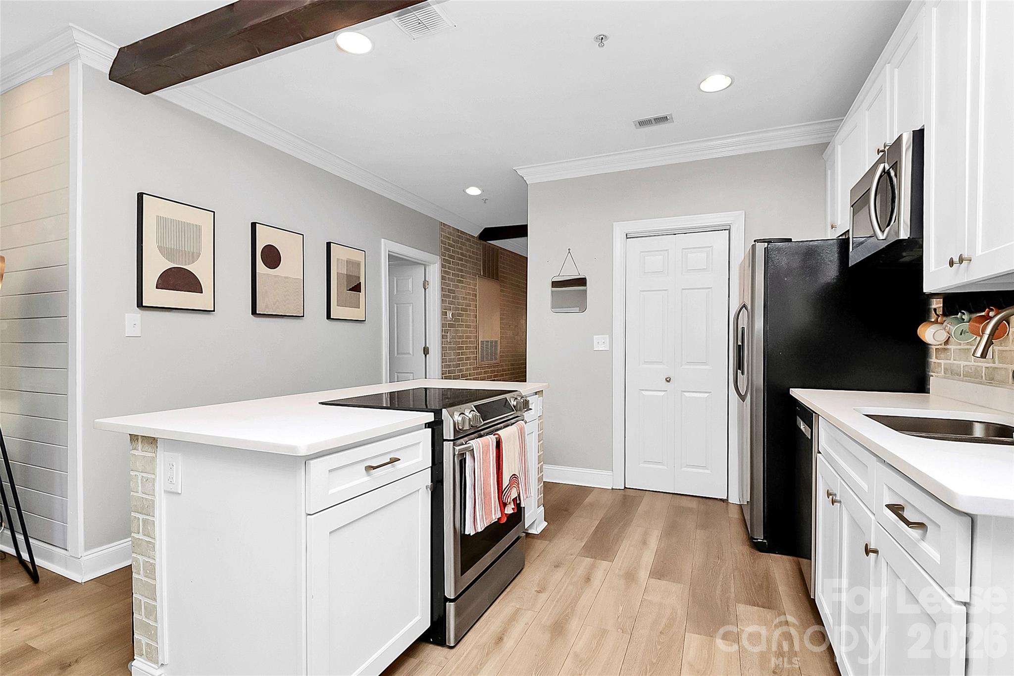 105 S Summit Avenue Charlotte NC 28208