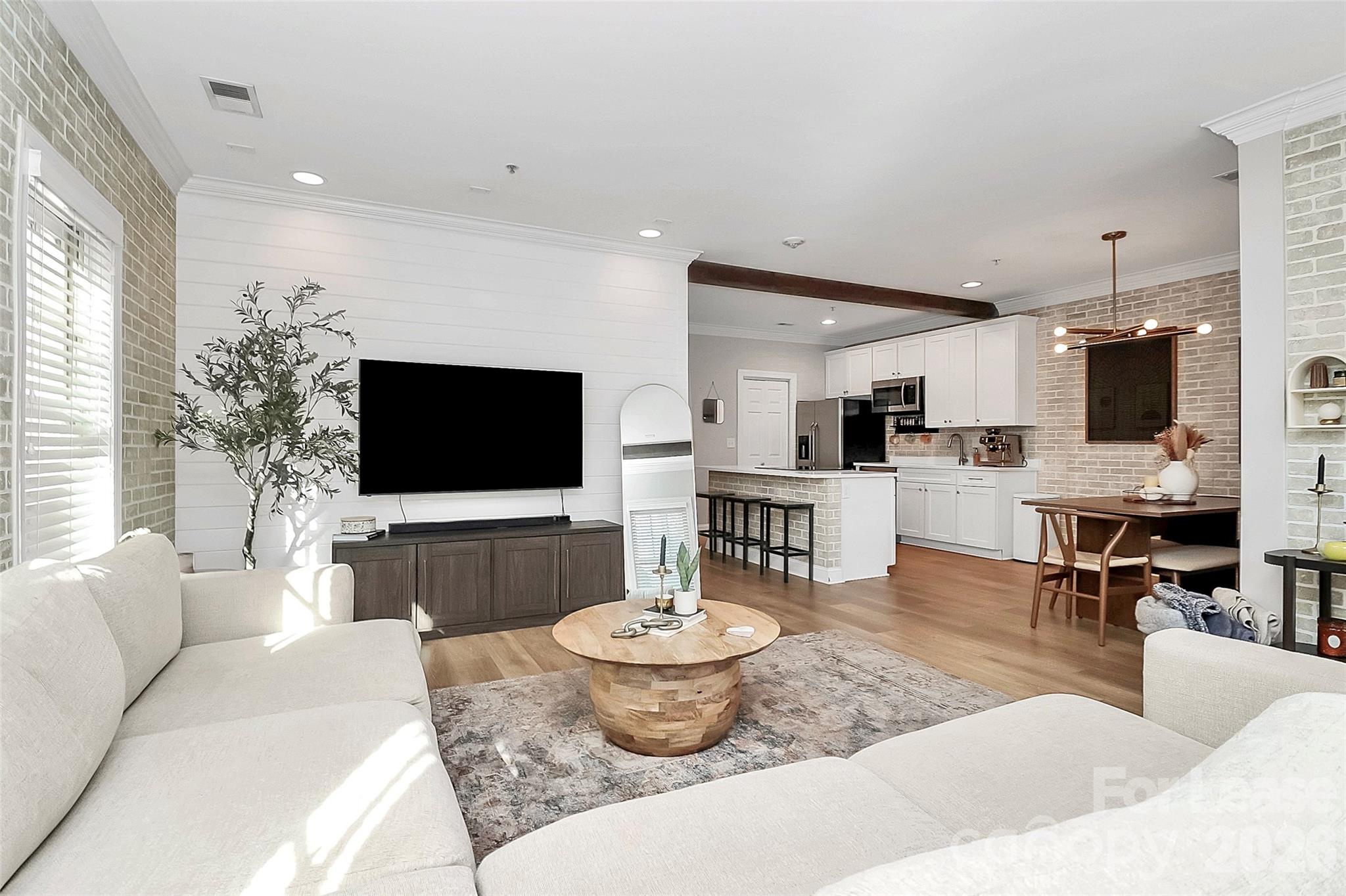 105 S Summit Avenue Charlotte NC 28208
