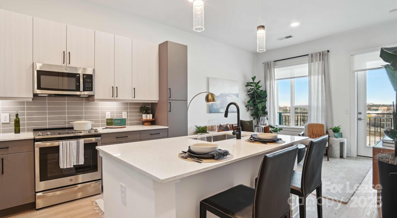 1133 Harding Place Charlotte NC 28203