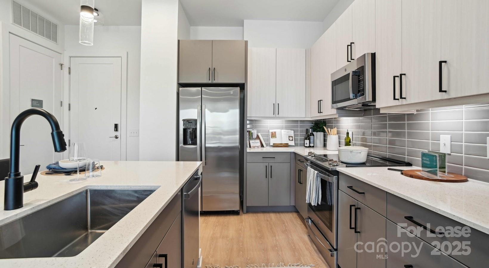 1133 Harding Place Charlotte NC 28203