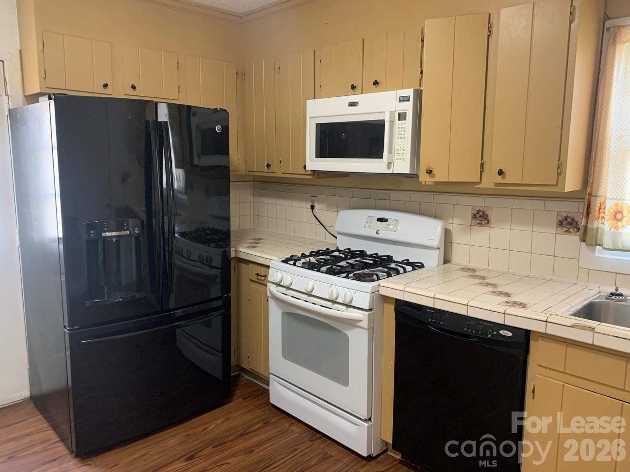 544 N Center Street Statesville NC 28677