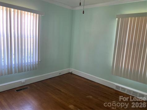 544 N Center Street Statesville NC 28677