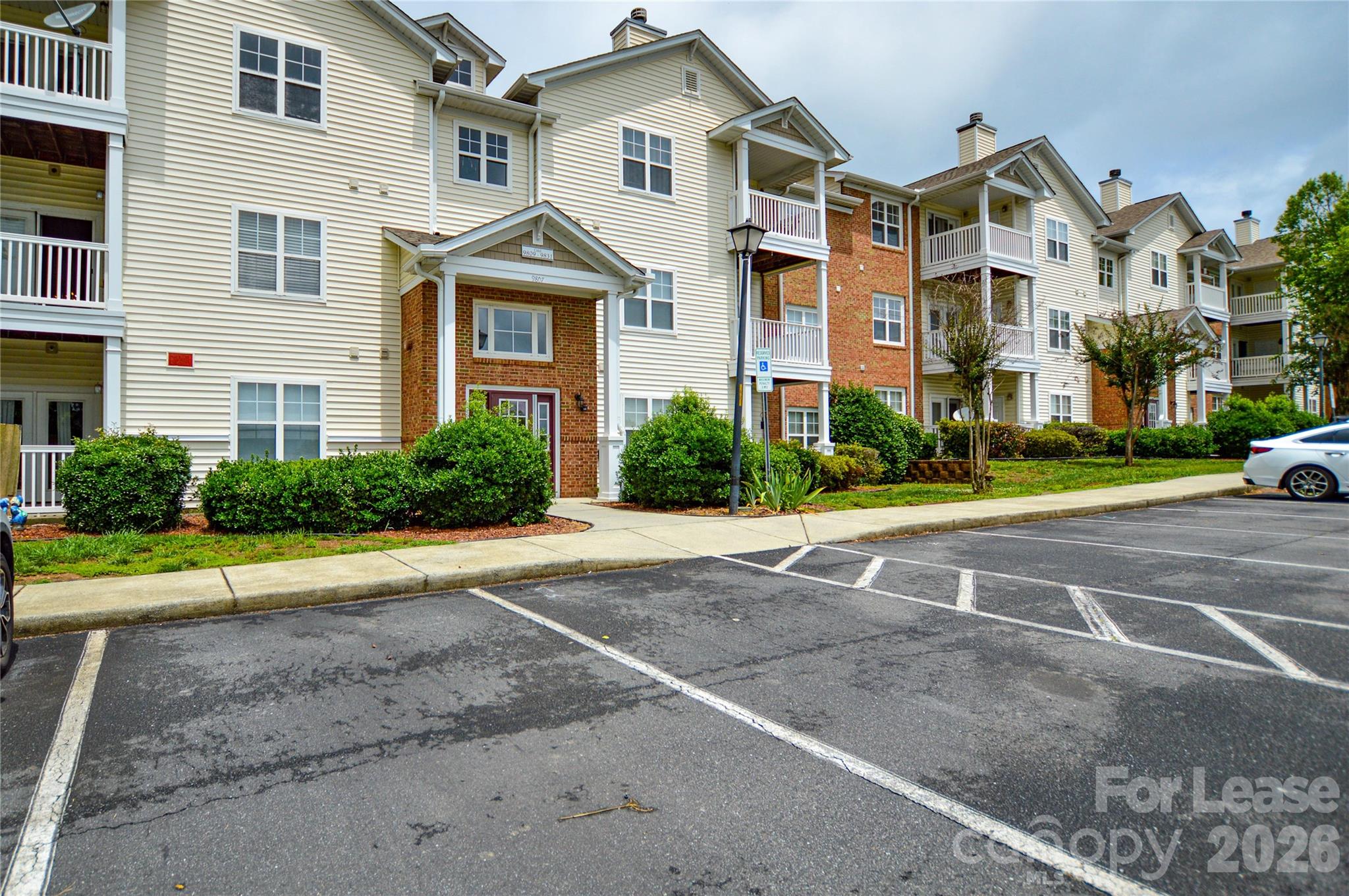 9823 Hyde Glen Court Charlotte NC 28262
