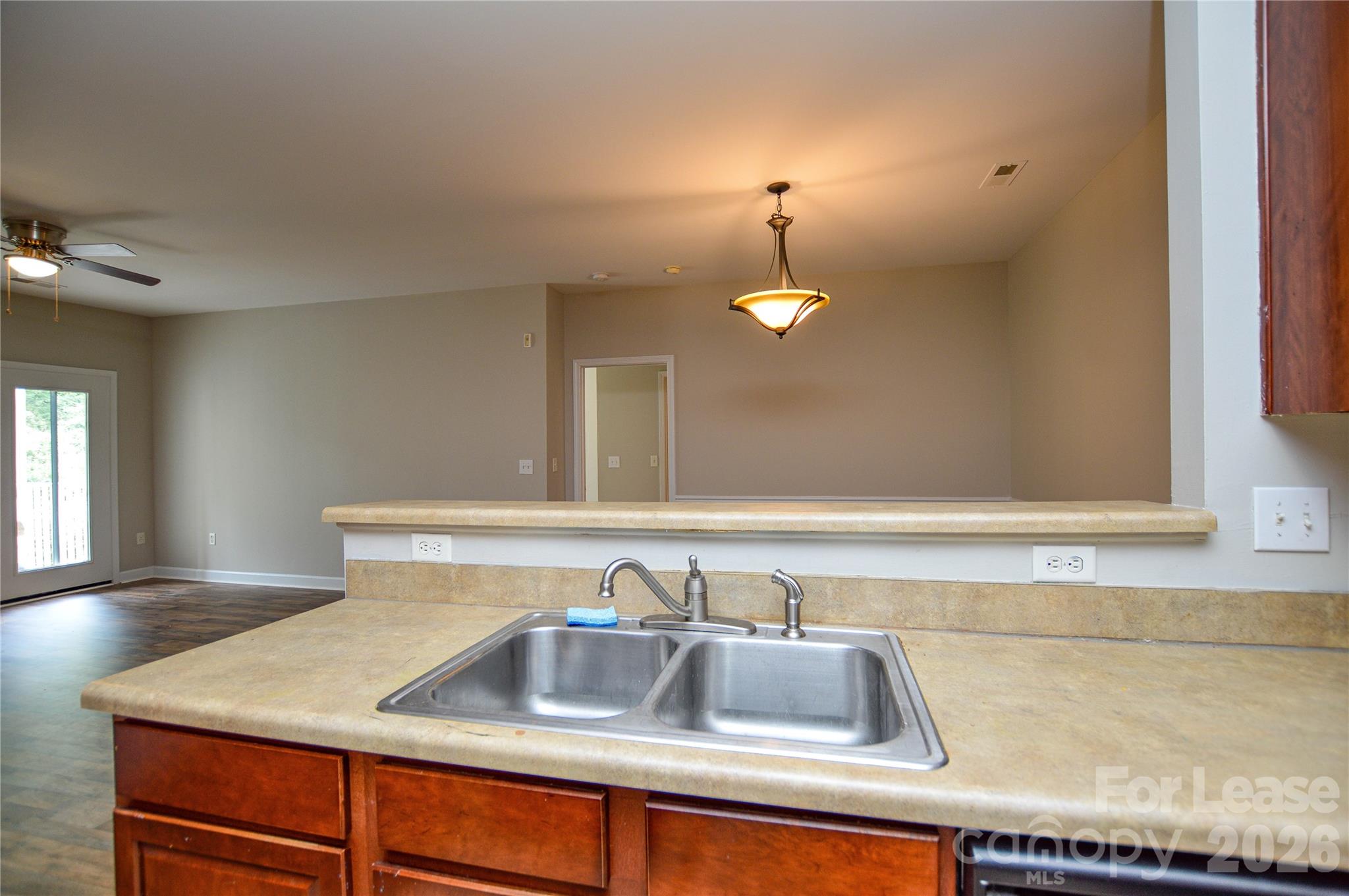 9823 Hyde Glen Court Charlotte NC 28262
