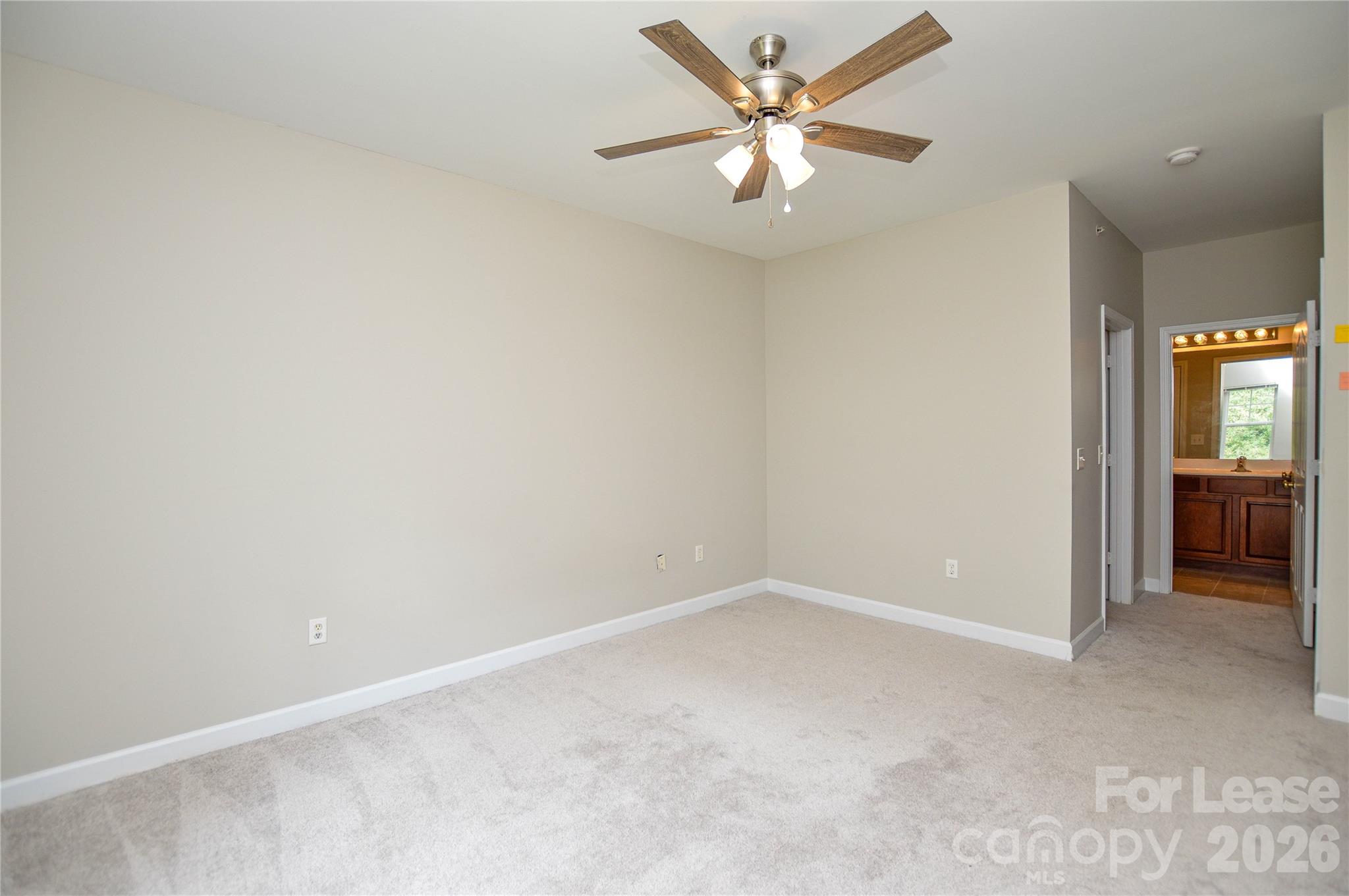 9823 Hyde Glen Court Charlotte NC 28262