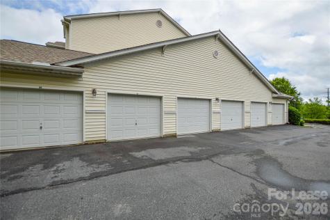 9823 Hyde Glen Court Charlotte NC 28262