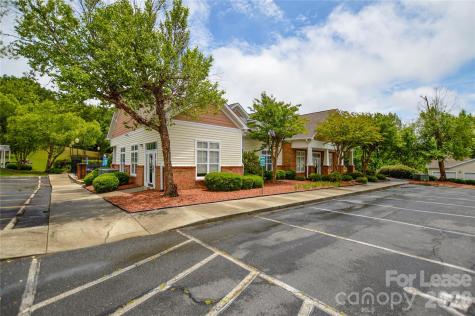 9823 Hyde Glen Court Charlotte NC 28262