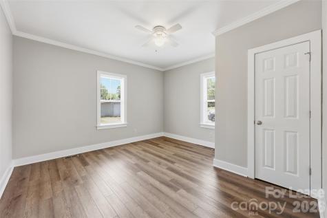 546 Baltimore Drive Cramerton NC 28032