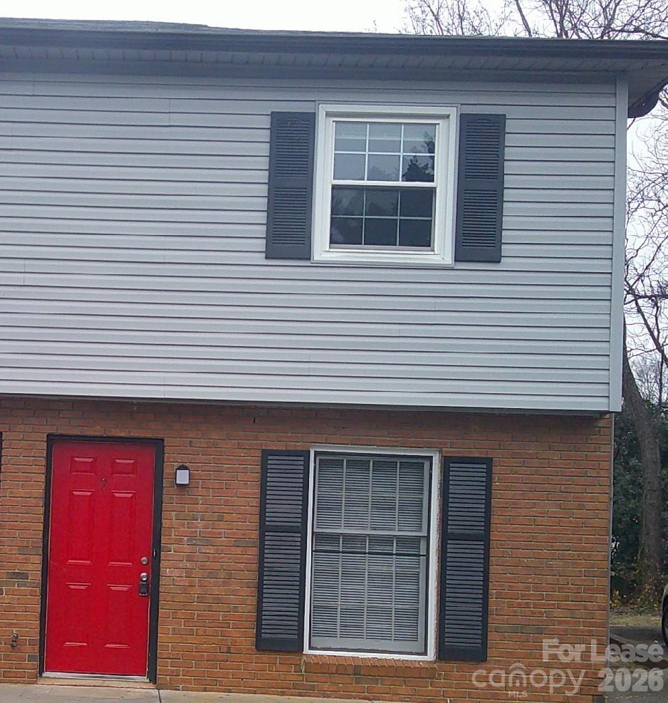 263 16th Avenue NE Hickory NC 28601