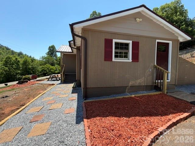 3262 Nix Creek Road Marion NC 28752