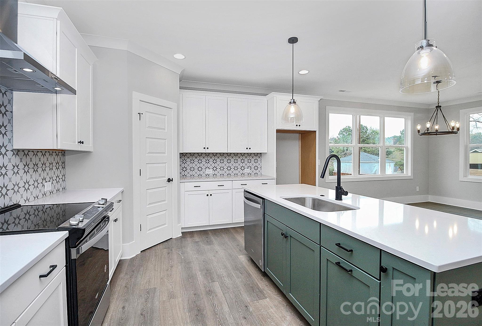 2957 Ross Avenue Charlotte NC 28208