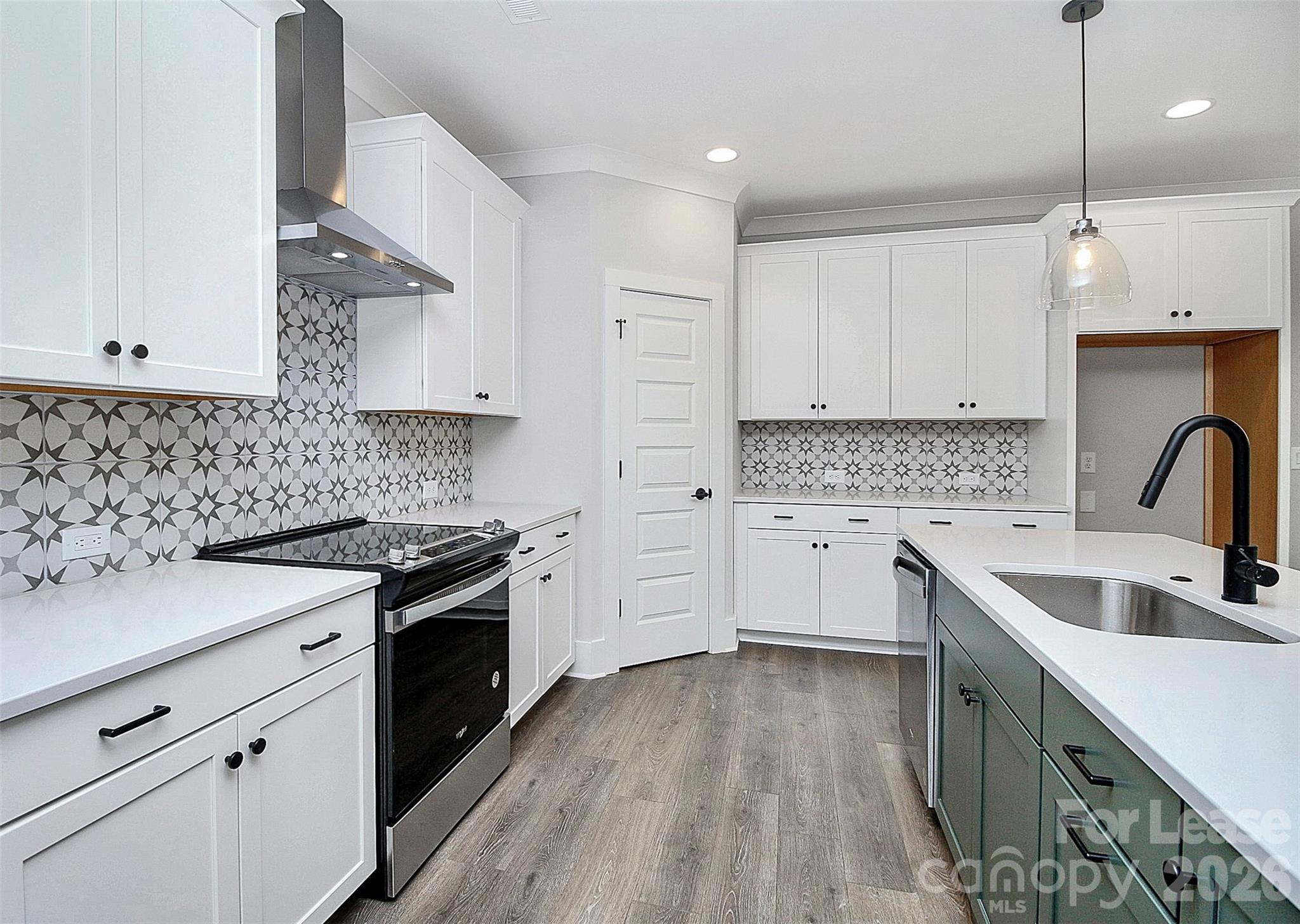 2957 Ross Avenue Charlotte NC 28208