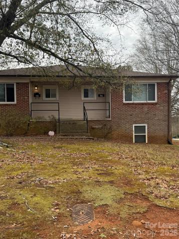 833 4th Avenue SW Hickory NC 28602