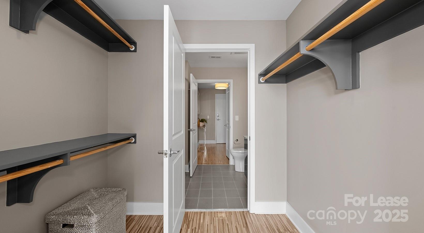 225 S Poplar Street Charlotte NC 28202