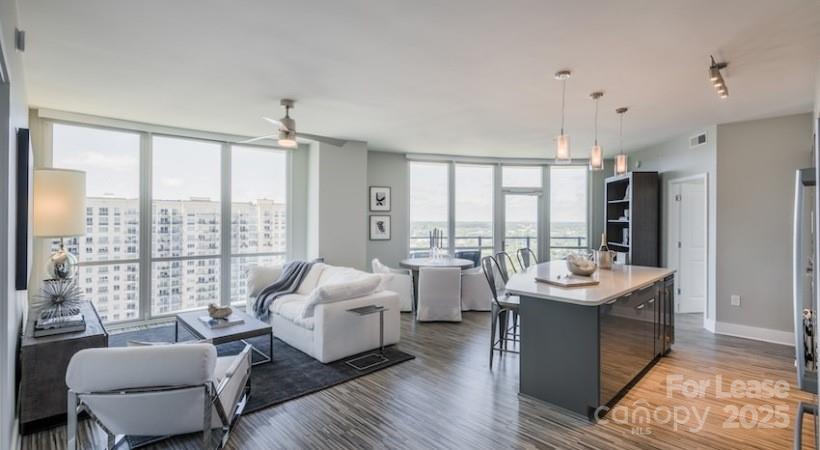 225 S Poplar Street Charlotte NC 28202