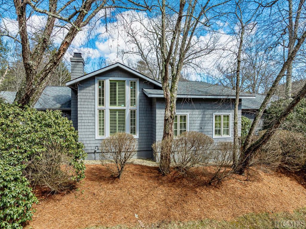 29 Winterberry Court Highlands NC Real Estate Listing MLS# 103740 29 Winterberry Court Highlands NC Real Estate Listing MLS# 103740