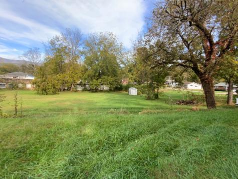 61 Fairview Road Andrews NC 28901