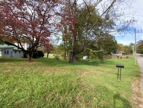 61 Fairview Road Andrews NC 28901