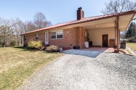 29/33/49 Breedlove Drive Andrews NC 28901