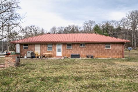 29/33/49 Breedlove Drive Andrews NC 28901