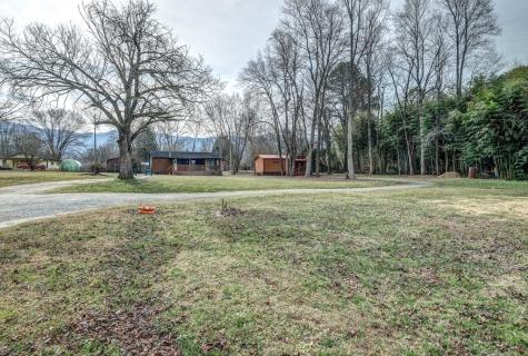 29/33/49 Breedlove Drive Andrews NC 28901