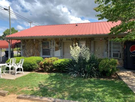 290 N Main Street Robbinsville NC 28771