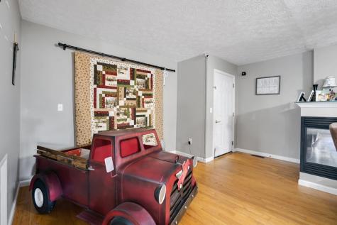 6 Sanderson Street Hayesville NC 28904